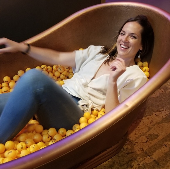 Meet your Posher, Natalie - Picture 3 of 3